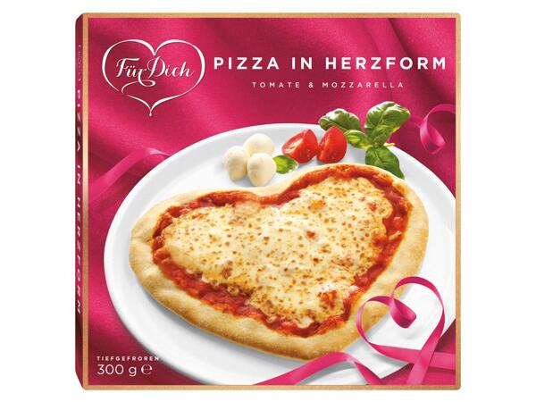 Pizza in Herzform