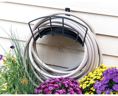 Gardenline Hose Hanger