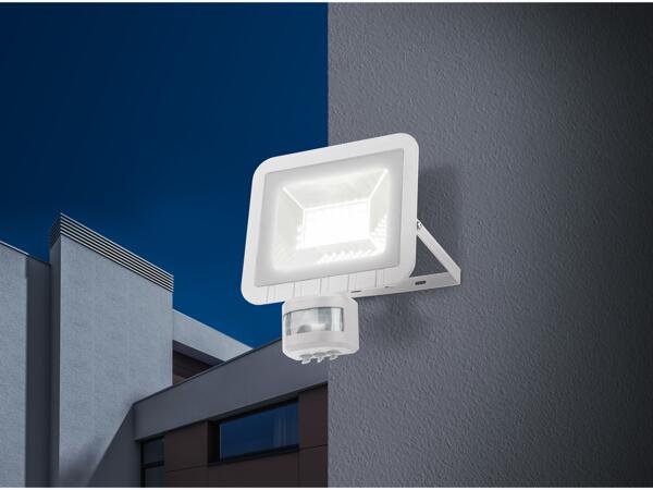 24W LED Outdoor Floodlight