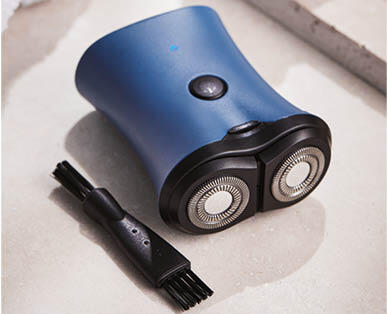 Compact Travel Shaver