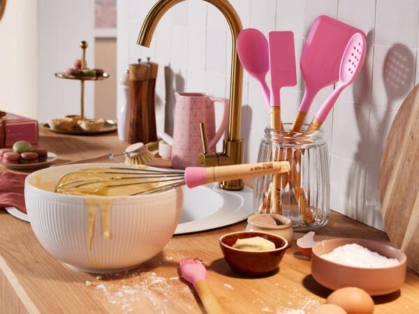 Emily in Paris Kitchen Utensils