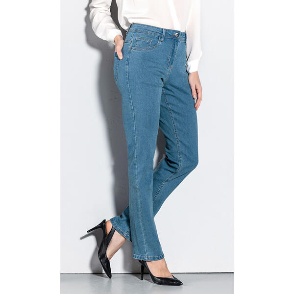 High-Waist Jeans
