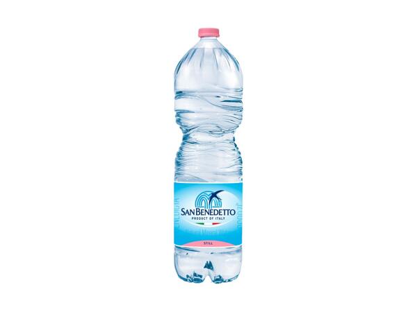 Eau minérale San Benedetto