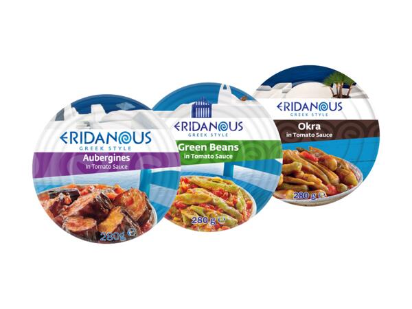 Beans, eggplants or okras in tomato sauce