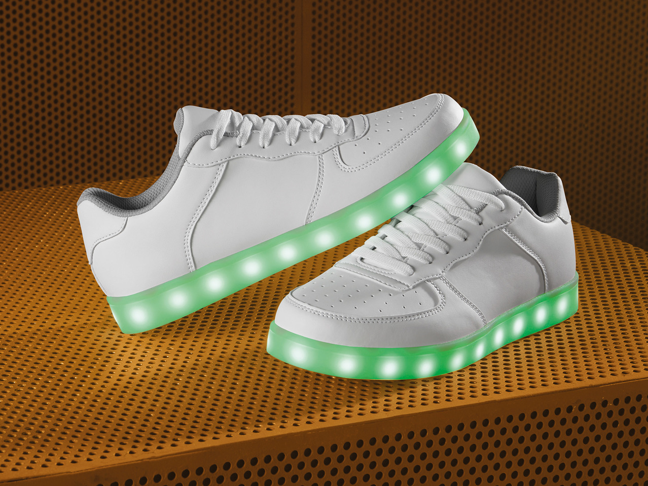 Esmara LED Light-Up Trainers1