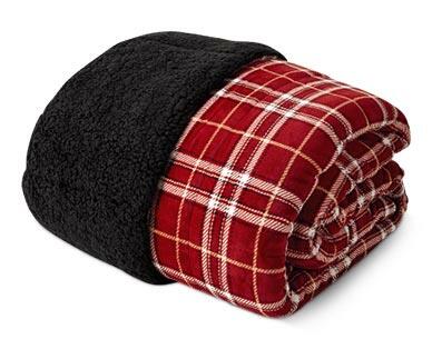 Huntington Home 
 Plush/Sherpa Comforter Set