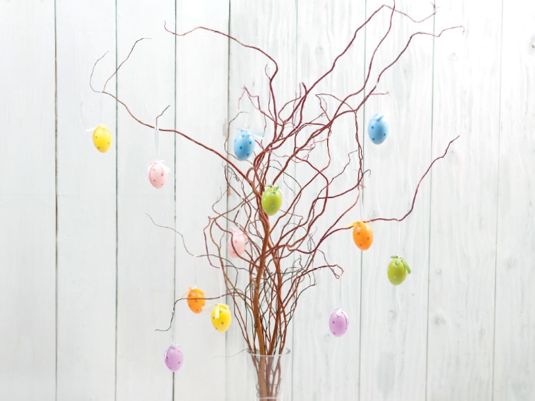 Corkscrew Willow & 12 Decorative Easter Eggs