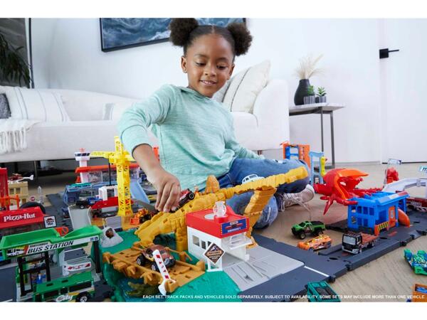Hot Wheels Monster Truck/ Playset