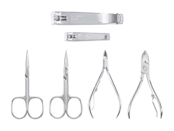 Assortiment d'accessoires pour ongles