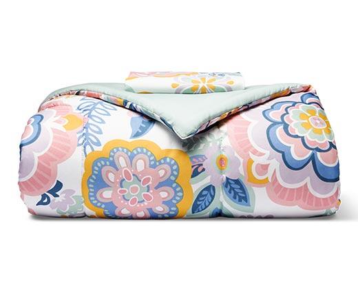 Huntington Home Twin or Full Comforter Set