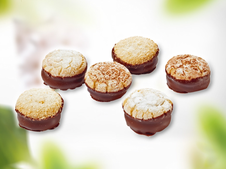 Handgemachte Amaretti gefüllt