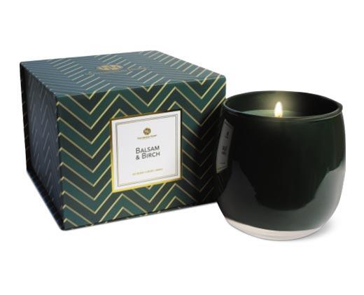 Huntington Home 
 Gift Box Candle