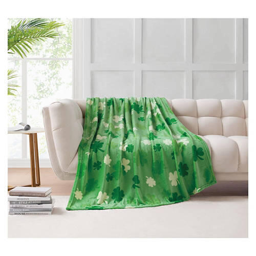 50" x 60" St. Patrick's Day Plush Throw - Classic Clovers