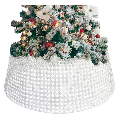 Christmas Tree Collar - White Rattan