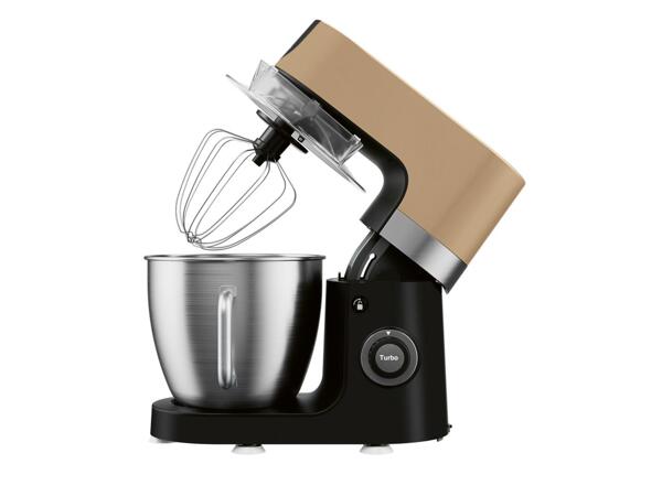 Stand Mixer with Mixer Insert