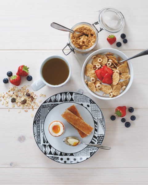 Black/White 4-Piece Breakfast Set