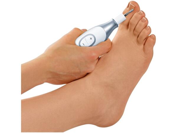 Manicure-pedicure set