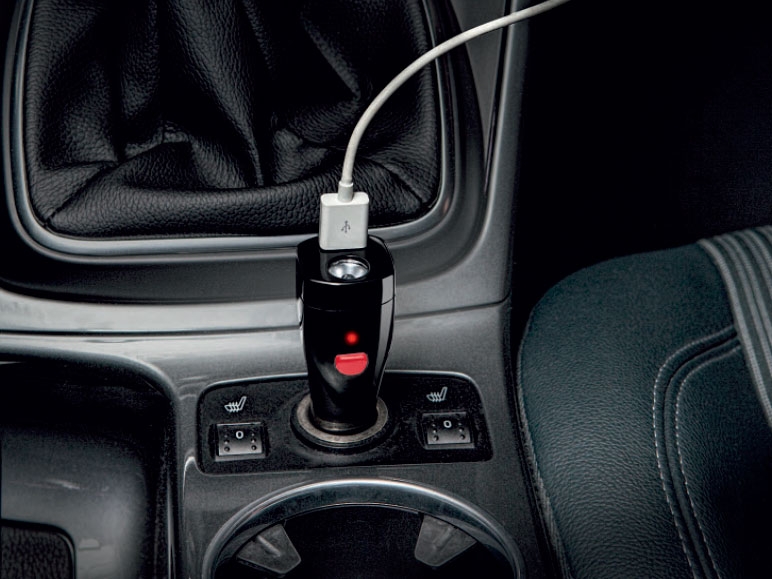 LIVARNO LUX 2-in-1 LED Torch and Car Charger