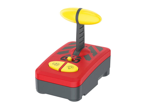 Playtive Remote-Controlled or Rechargeable Self-Propelling Train