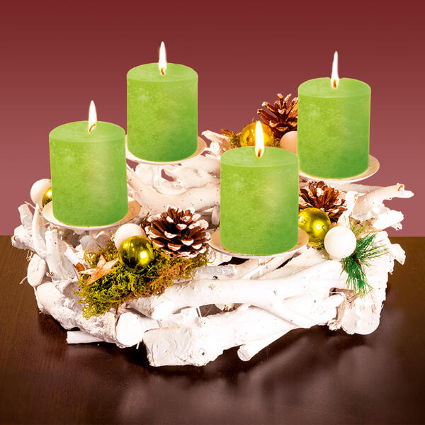 Adventsgesteck auf Wurzel- oder Schwemmholz