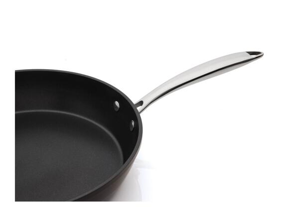 Ernesto 28cm Cast Aluminium Frying Pan - Black
