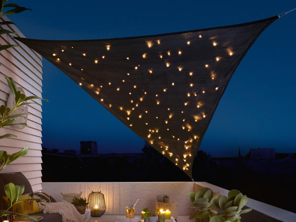 Voile d'ombrage avec éclairage LED solaire