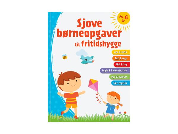 Aktivitetsbog + Klistermærkebog