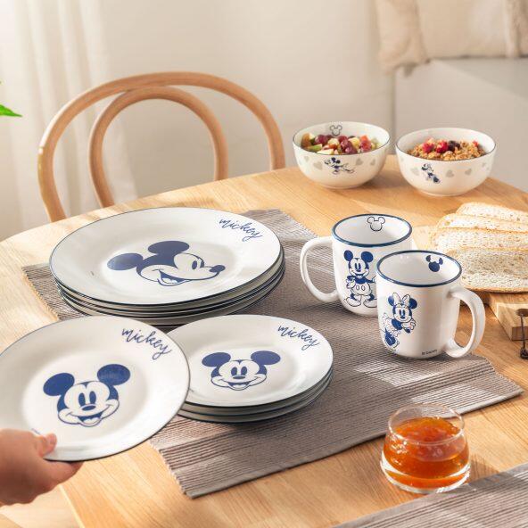 DISNEY(R) 				Service, 8 pcs