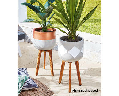 Concrete-Look Pot with Legs
