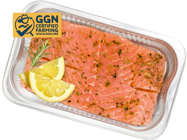 Frischer Ofenlachs mariniert