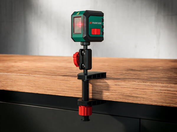 Cross line laser