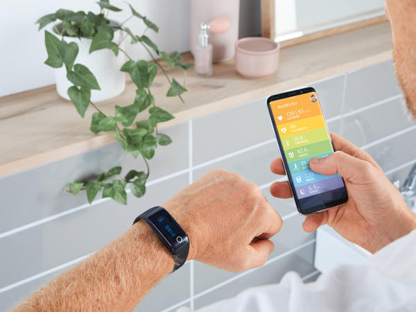 FITNESS NÁRAMEK S BLUETOOTH(R)