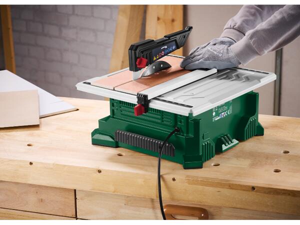 Řezačka na dlažbu PFS 800 A1
