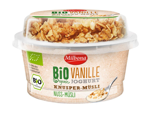 Bio-Joghurt mit Müsli