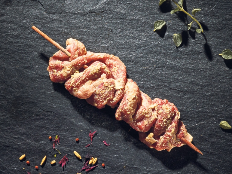 Brochettes de porc au curry-coco
