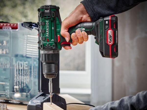 20V Cordless Drill Driver Set