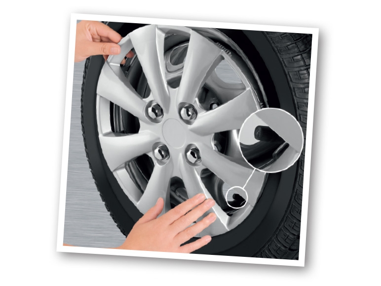 ULTIMATE SPEED(R) Wheel Trim Set