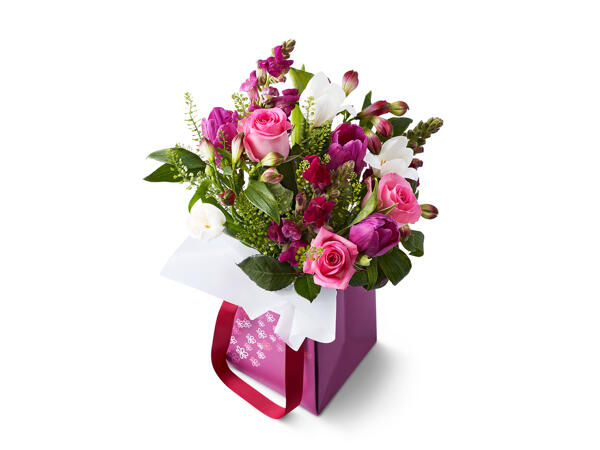Beautiful Blooms Gift Bag