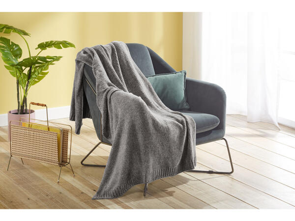 Chenile Blanket