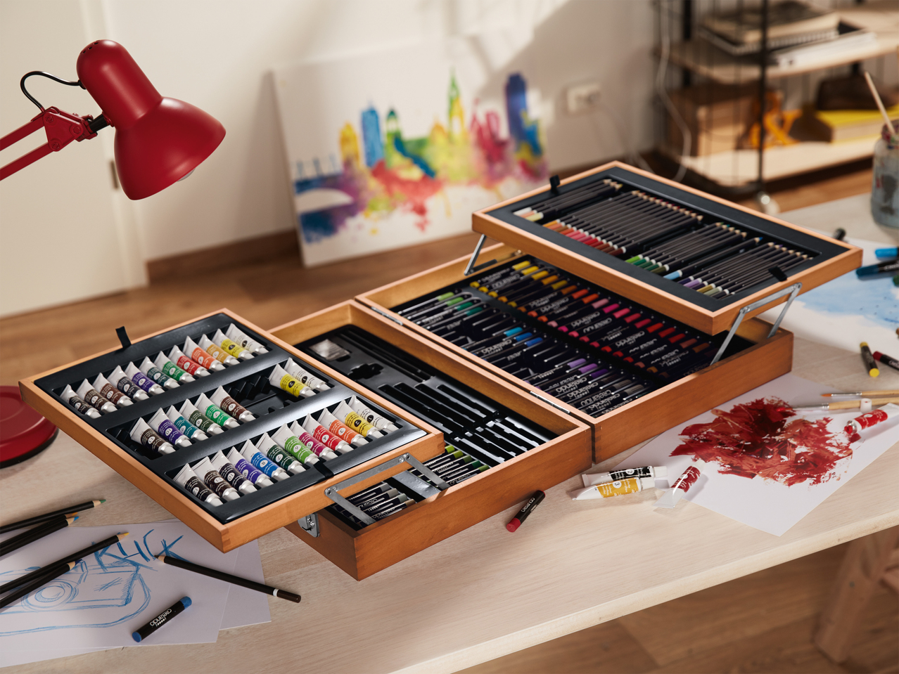 Coffret à dessin et peinture, 174 pièces