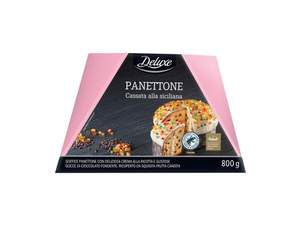 Cassata-style Panettone filled with Ricotta Cream