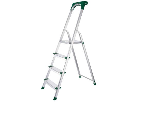 Aluminium step ladder with 4 steps