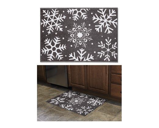 Merry Moments 
 20" x 30" Holiday Accent Rug