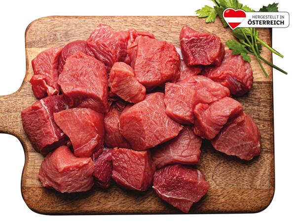 Frisches Gulaschfleisch vom Rind
