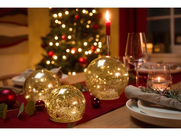 LED Lanterns or Decorative Spheres, 3 Pieces