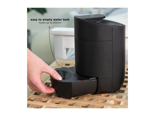 Russell Hobbs Compact Dehumidifier