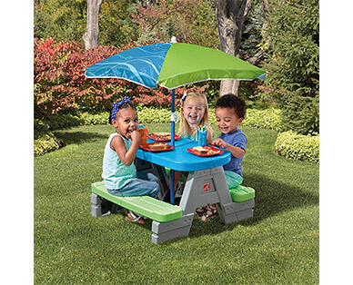 Step2 Sit & Play Picnic Table with Umbrella
