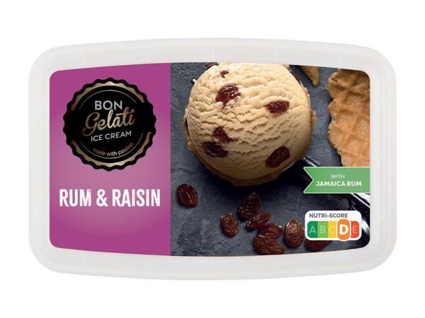 Vaschetta di gelato al rum e uvette