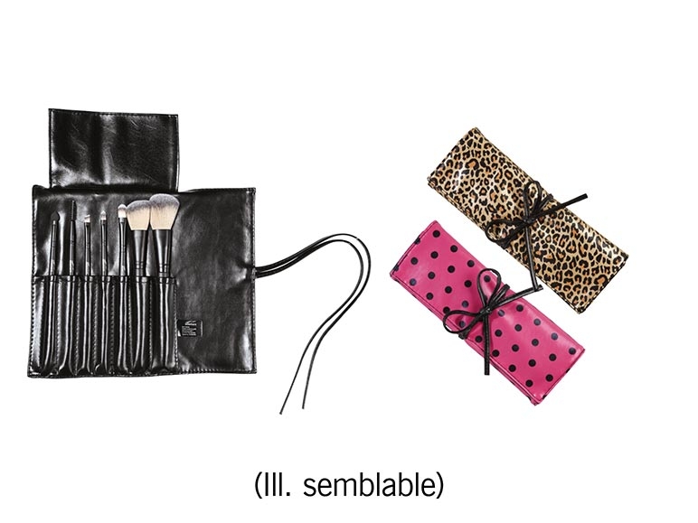 Pinceaux de maquillage ***Cet article est disponible uniquement en Suisse romande et au Tessin.***