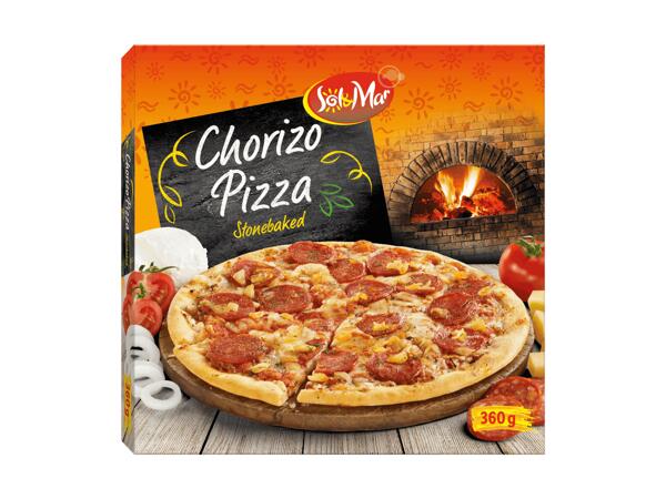 Pizza au chorizo cuite au four à pierre